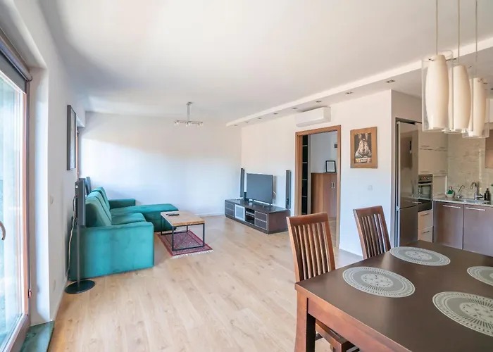 Werona Check-in 24h Aircon Privat Parking *