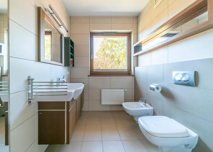 Werona Check-in 24h Aircon Privat Parking